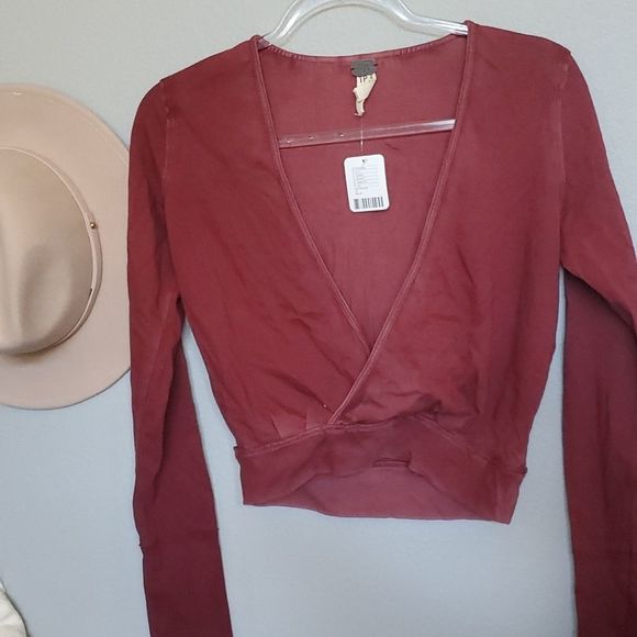 NWT Free People burgundy top - Picture 2 of 5